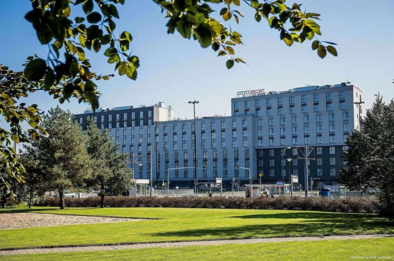 Apartament W Warszawie Dedykowany Parking Podziemny W Cenie, Wifi, Blisko Centrum New Apartment In Warsaw Finished To A High Specification Fitted Out To A High Standard On The 7Th Floor, Wifi, Underground Parking Price Included المظهر الخارجي الصورة