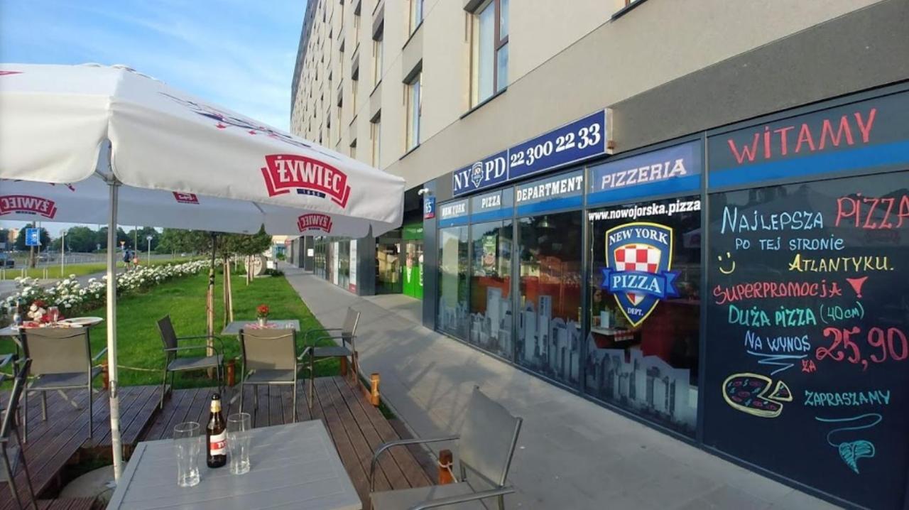 Apartament W Warszawie Dedykowany Parking Podziemny W Cenie, Wifi, Blisko Centrum New Apartment In Warsaw Finished To A High Specification Fitted Out To A High Standard On The 7Th Floor, Wifi, Underground Parking Price Included المظهر الخارجي الصورة